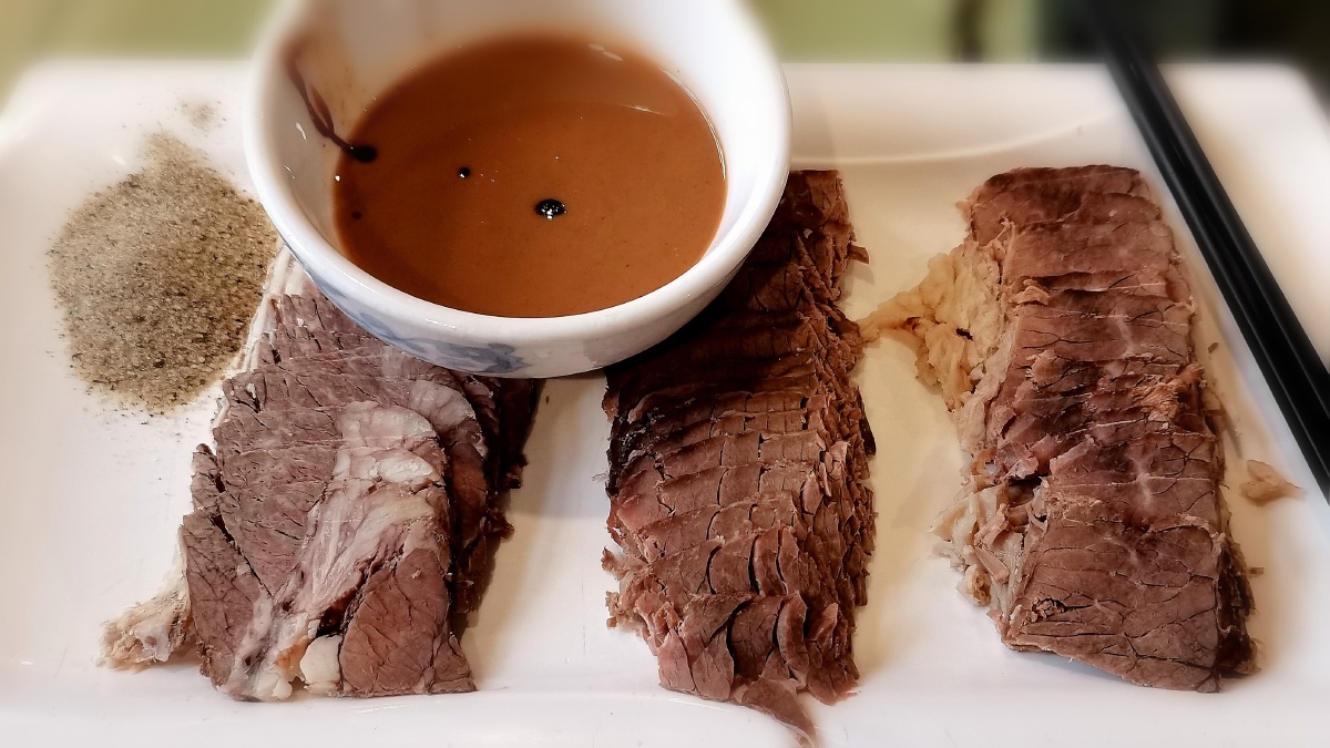 昆明清真美食壮凉鸡壮凉片进店必点