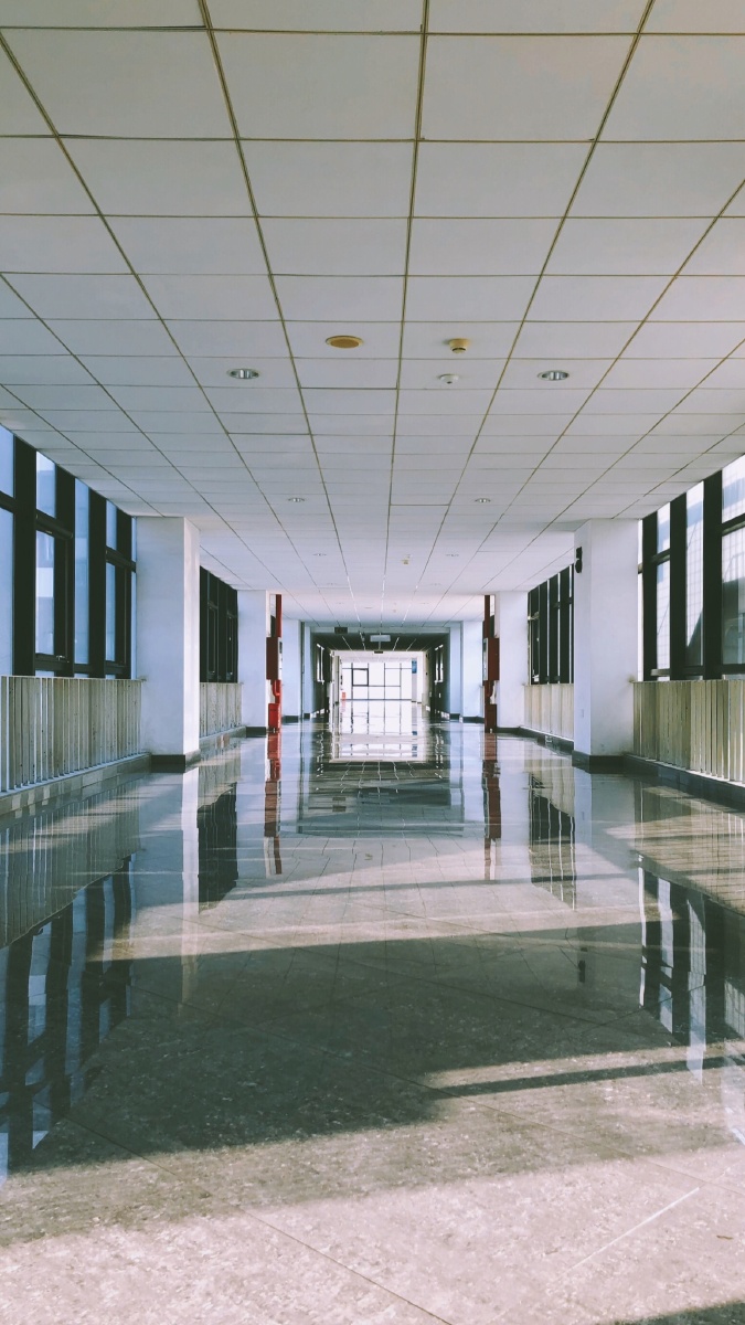 华北电力大学电子与电气工程学院教五楼