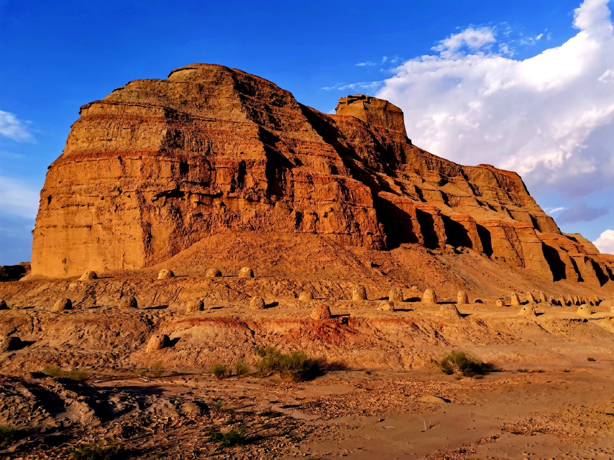雅丹地貌乌尔禾魔鬼城