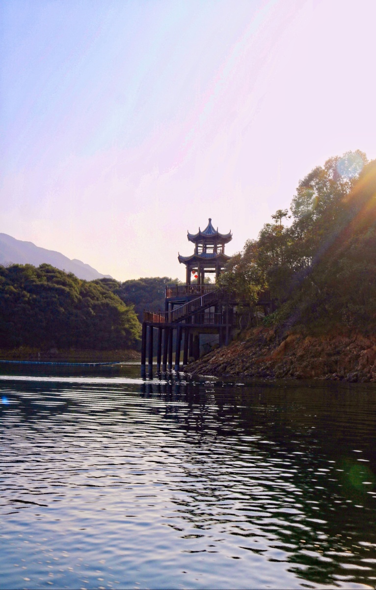 标题春节回家游玩拍摄地点江西九江永修县庐山西海旅游景点时间2021年