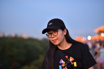 001