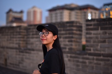001