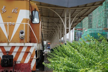 40832