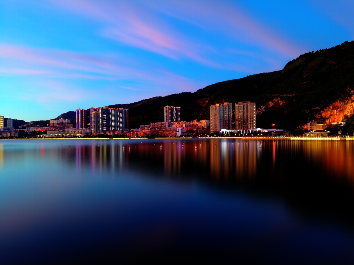 个旧金湖黄昏景