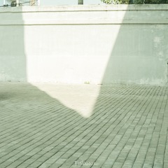582