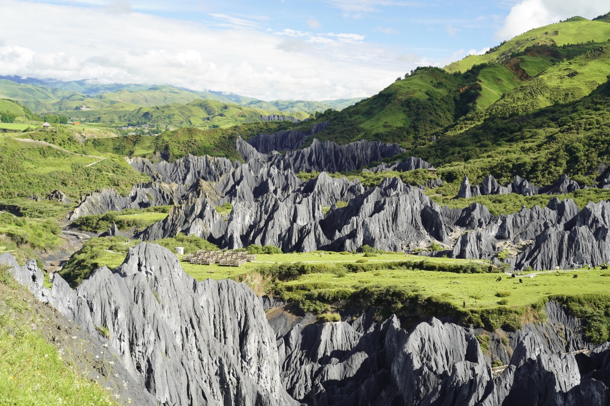 墨石公园和塔公草原