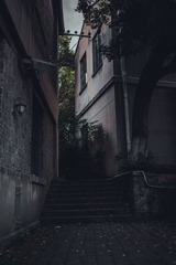 72943