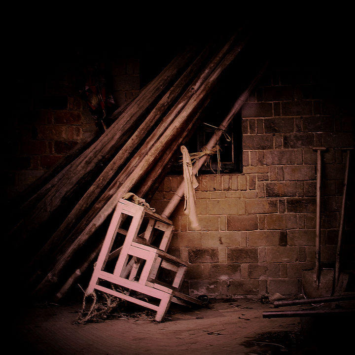 墙角- 孤傲行者 - 图虫摄影网