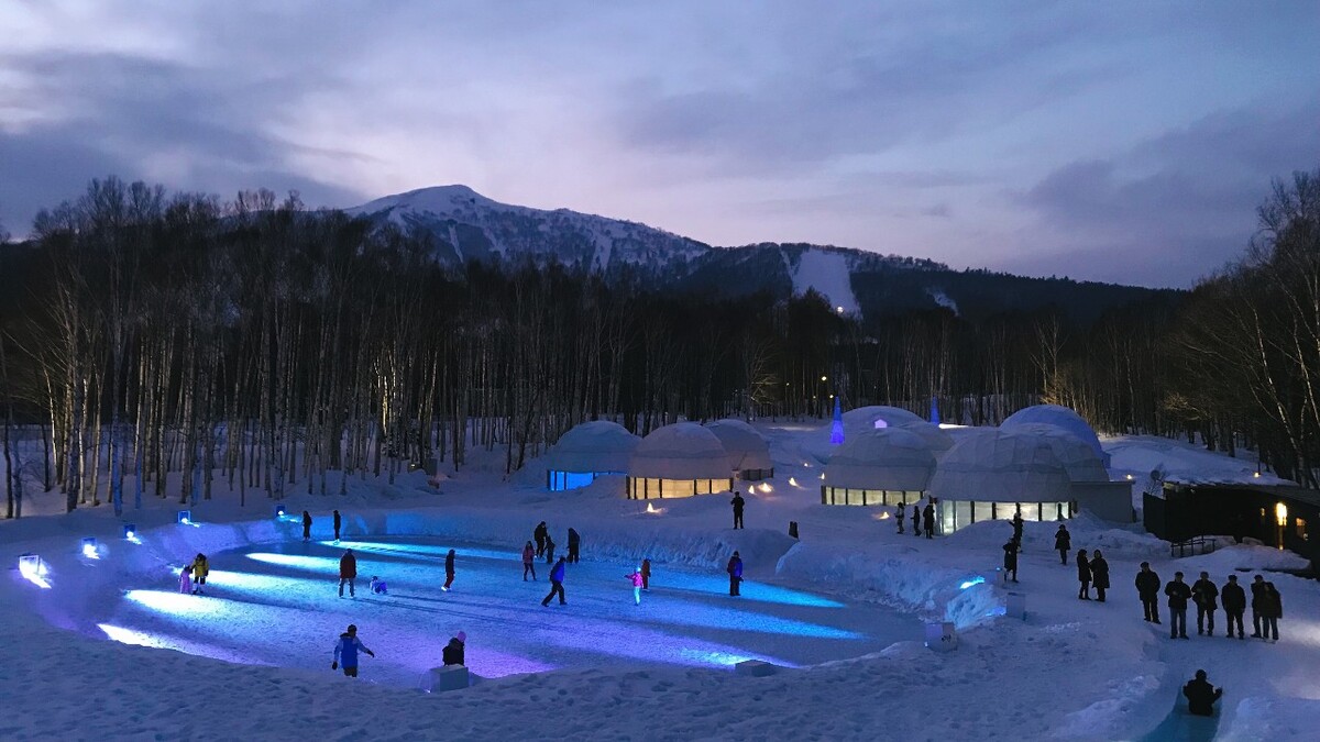 国内适合滑雪的旅游景点