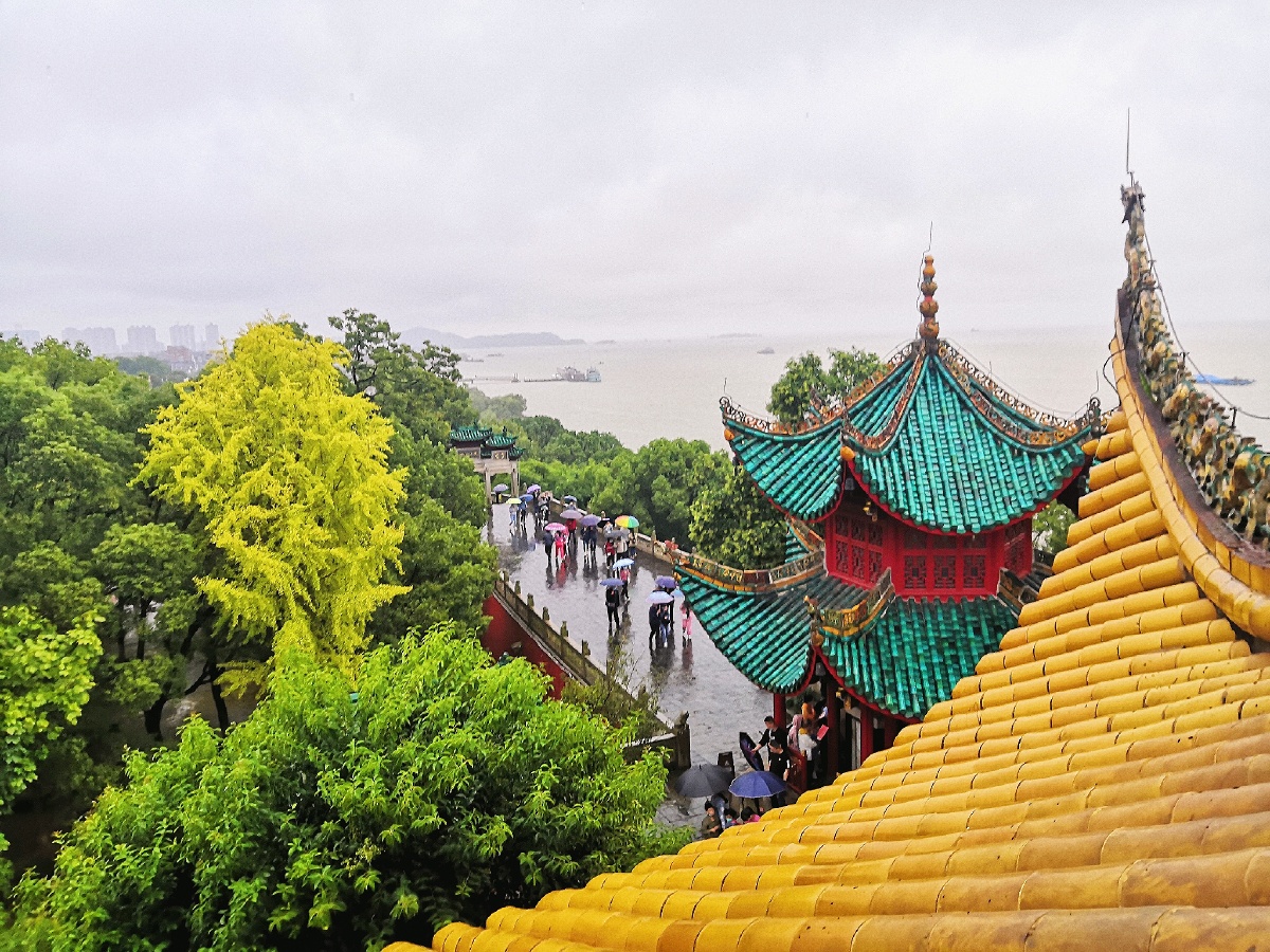 登岳阳楼赏洞庭湖美景