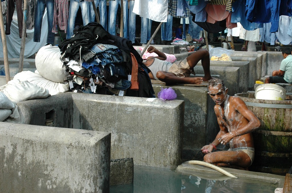 【人文】印度孟买，达哈维贫民窟和万人洗衣城的写实现状