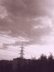 1574018