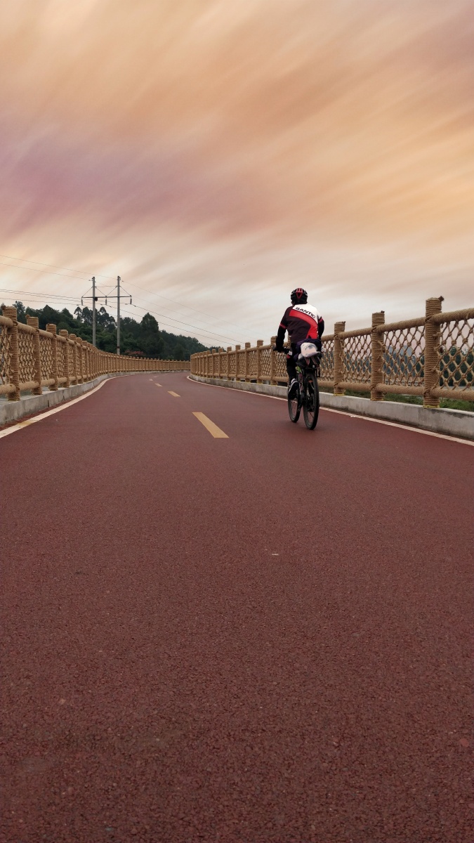 邛崃自行车高速路