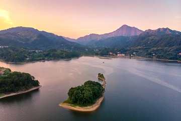 湖光山色