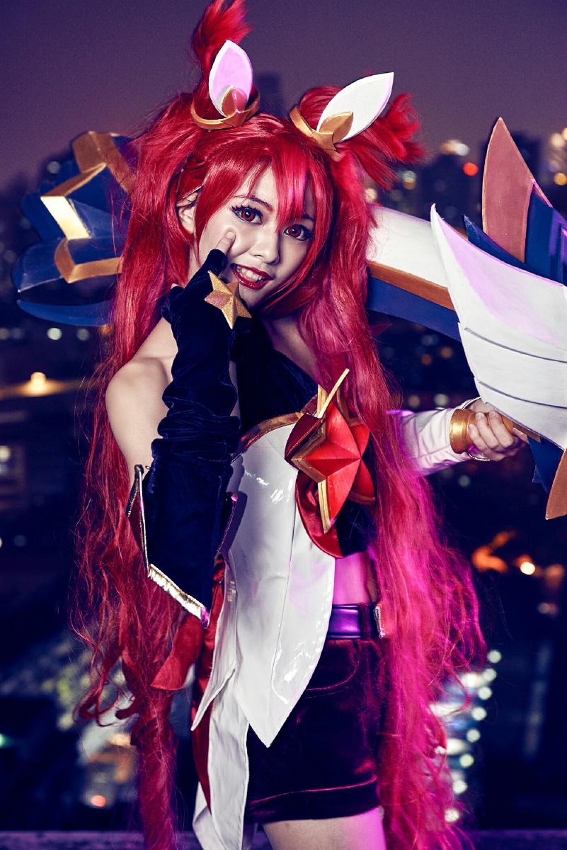 穷胸极恶!英雄联盟魔法少女金克斯cos