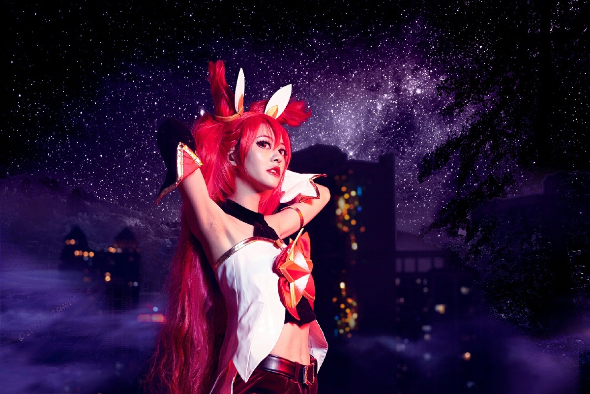 穷胸极恶!英雄联盟魔法少女金克斯cos
