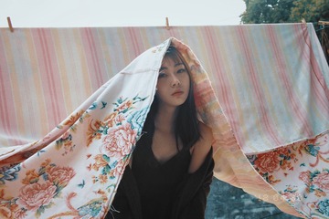 001