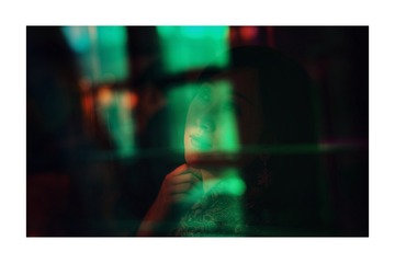 872361