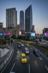 925438