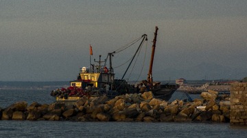 922657