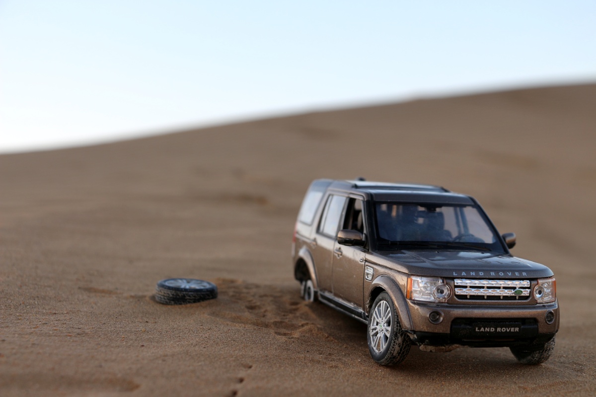 路虎发现模型写真