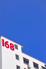 89493