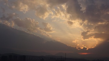 1075061