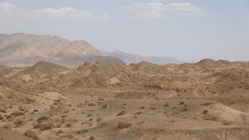 972764