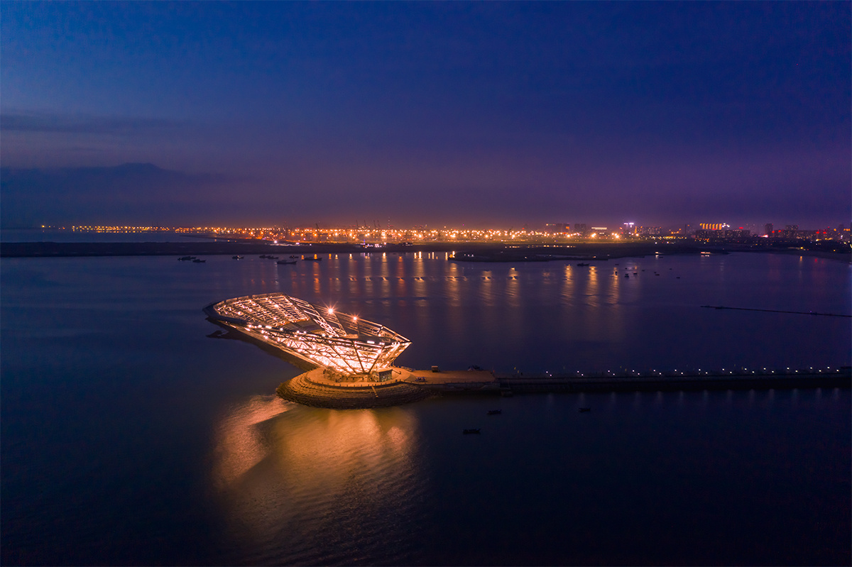 航拍营口山海广场水域