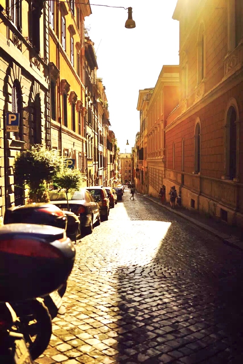 罗马夏日午后的街道意大利