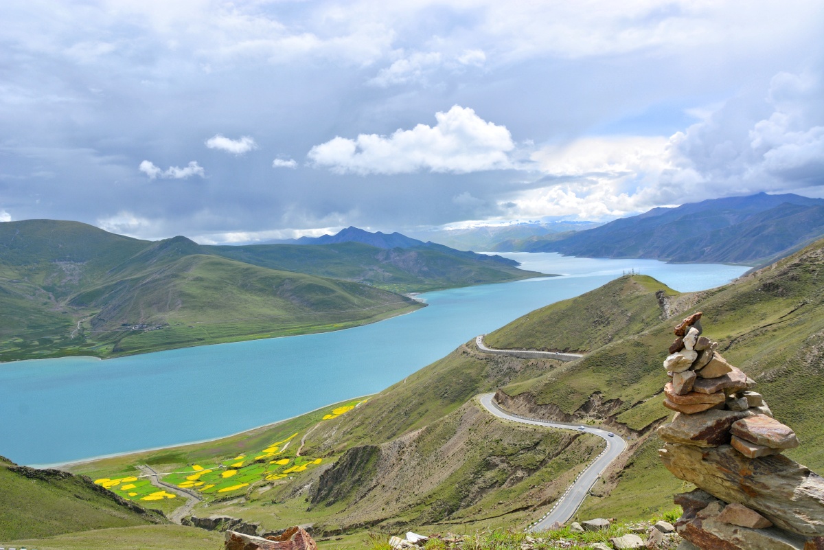 中国西藏自治区山南市贡嘎县,羊卓雍措. - 请收起小桌板 - 图虫