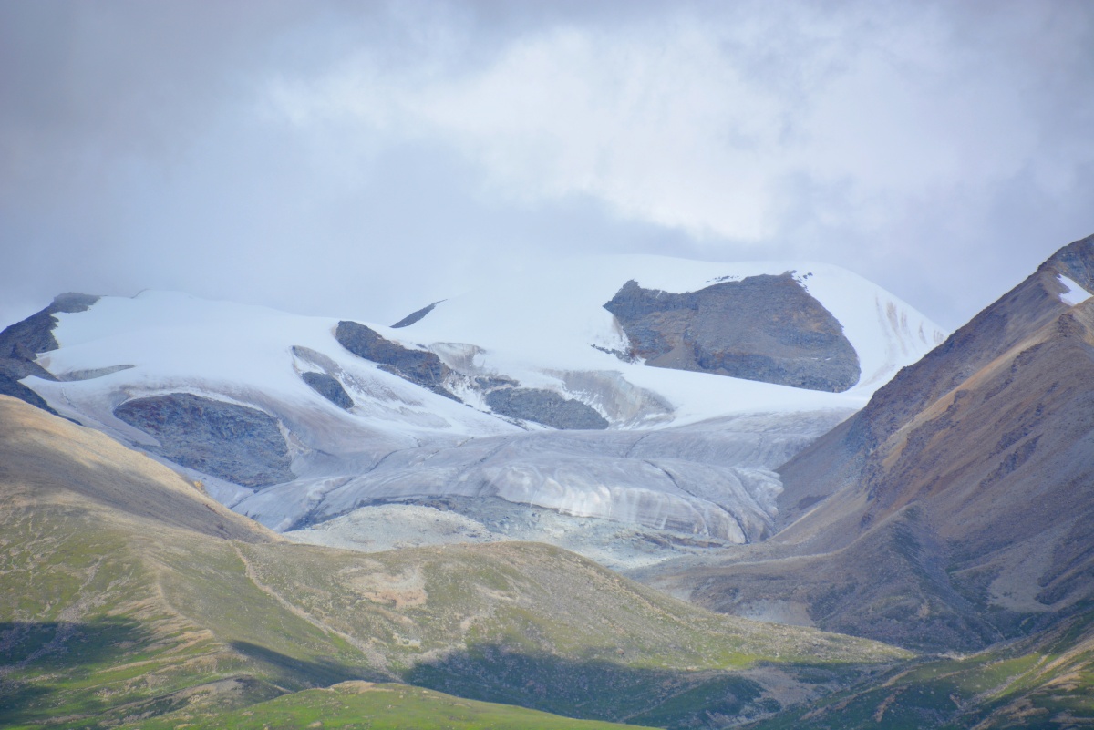 中国西藏自治区念青唐古拉山脉,冰川. - 请收起小桌板 - 图虫