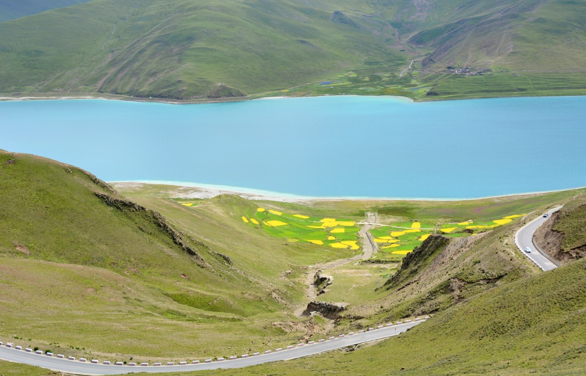中国西藏自治区山南市贡嘎县羊卓雍措