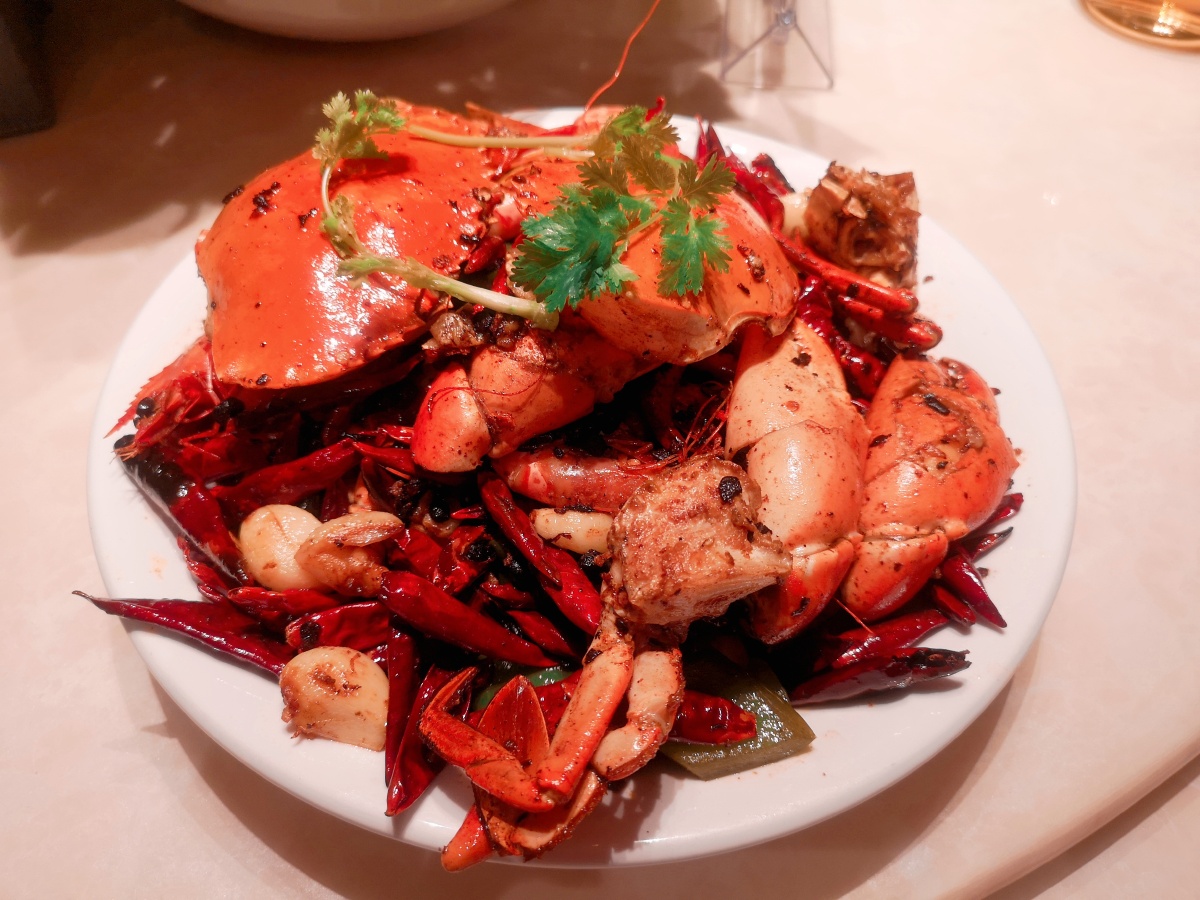 从未食过这么好食的香辣蟹虾刺激我的味蕾肉质鲜嫩还有淡淡的陈皮香味