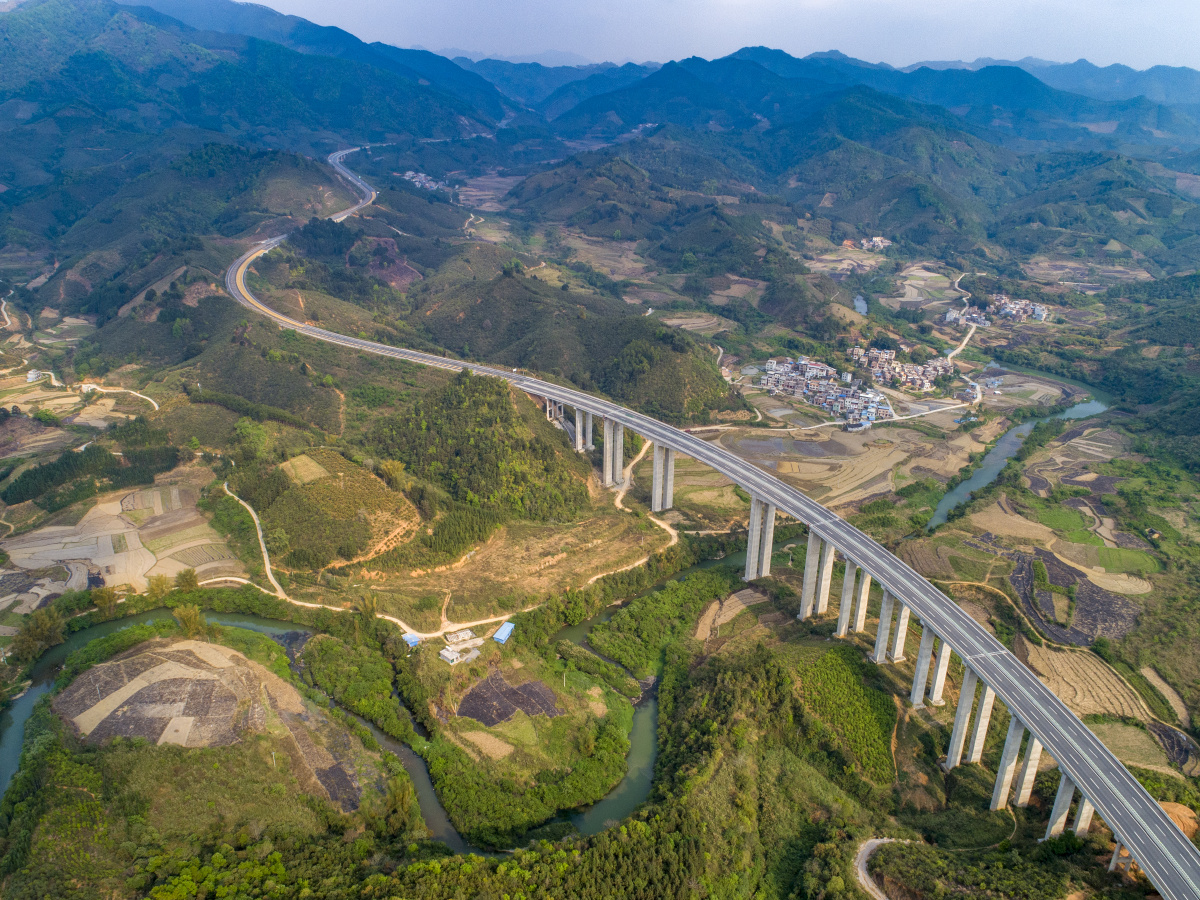 百东河大桥银百高速