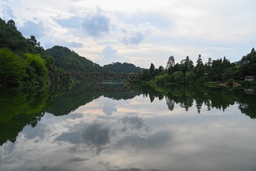 E1BFE8B7-F2A3-45CB-8720-7217E2C84C2E/L0/001