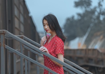 001