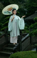 E7282F81-35EF-4B1E-8001-5EFC634F89AC/L0/001