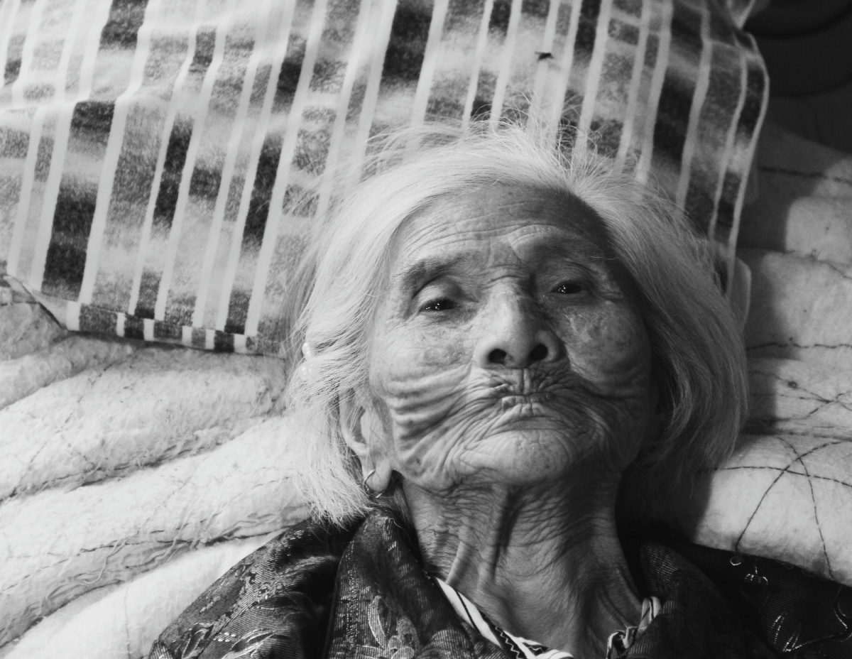 苍老的真实模样是回归童真