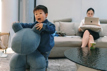 001