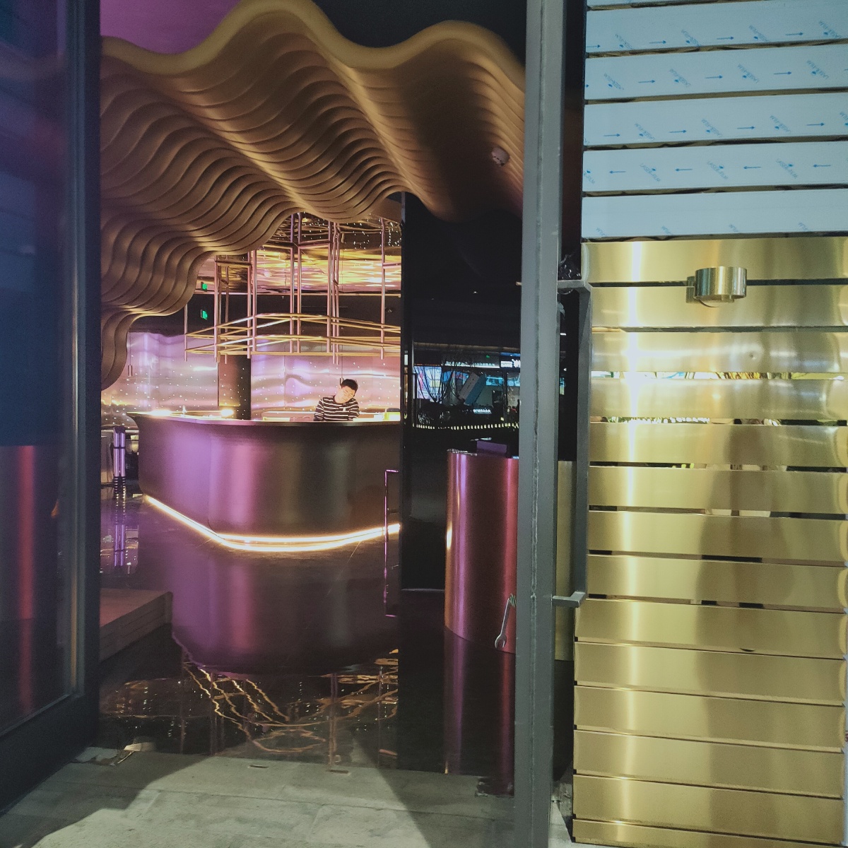 2021220和小集美一起去partyking