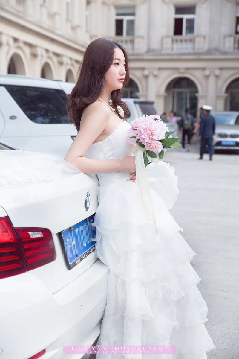 少妇新娘人像婚纱美女    打开微信,使用"扫一扫"即可将网页分享之