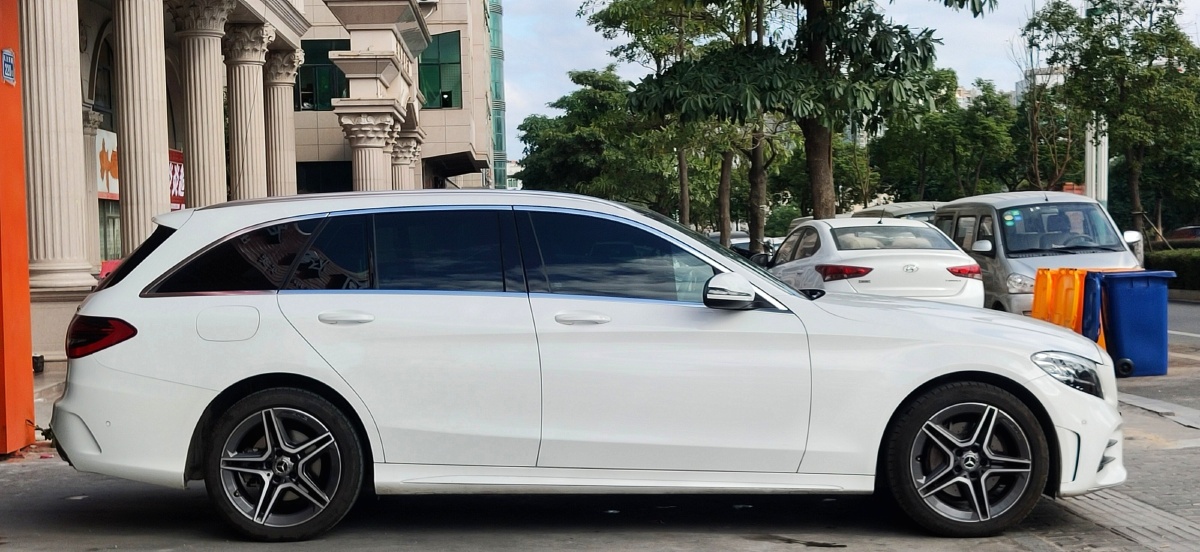 2020款奔驰c260旅行版 - 陈老师拍车 - 图虫