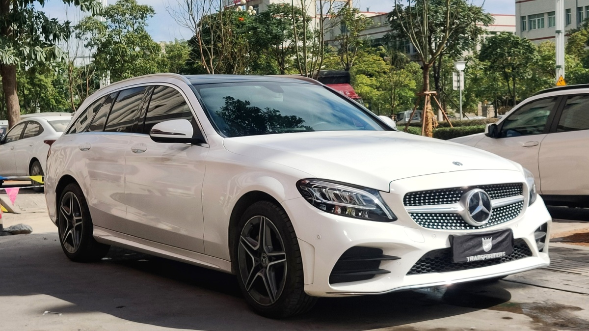 2020款奔驰c260旅行版