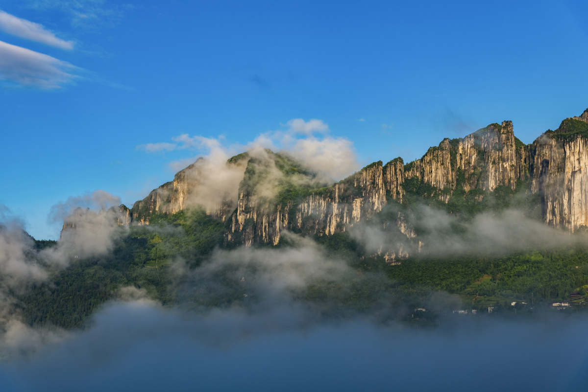 恩施大峡谷夏天美景