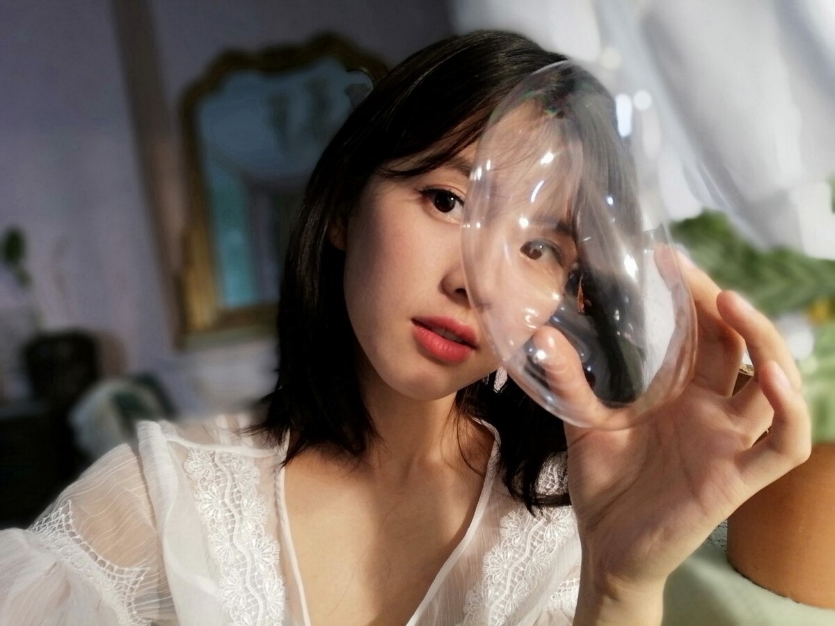 花与爱丽丝,荣耀9i暗光自拍