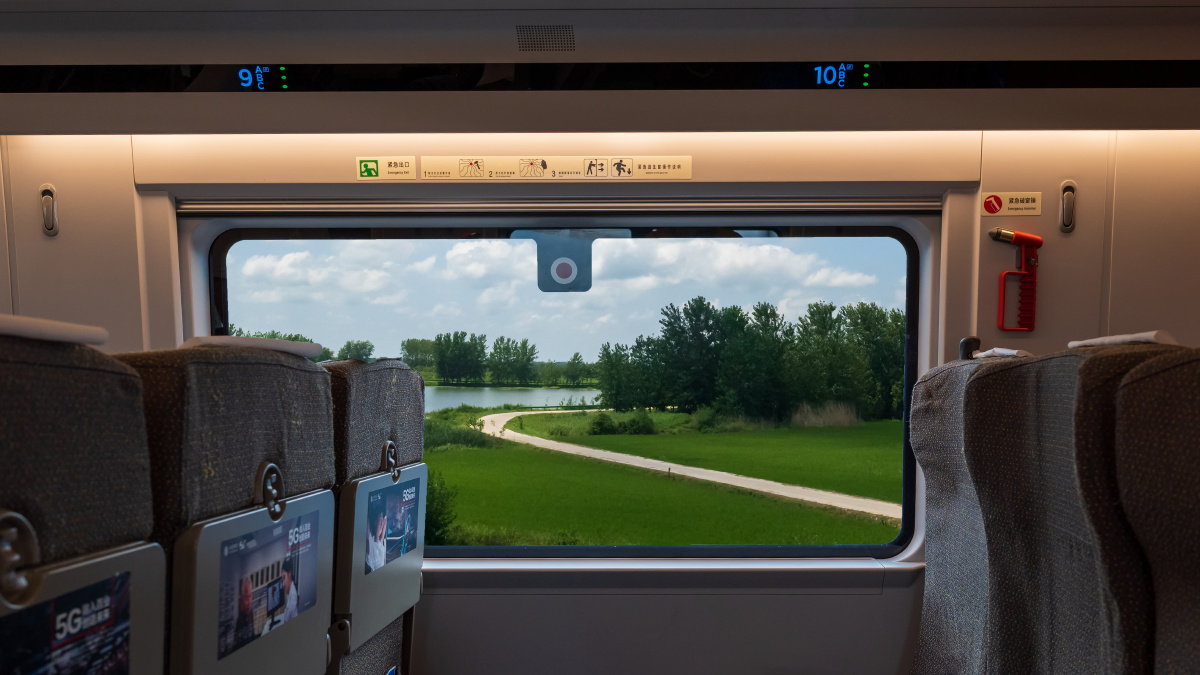 高铁上看风景
