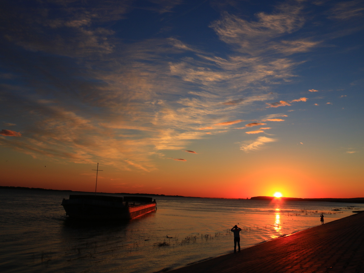 华夏东极抚远9月16号的日出
