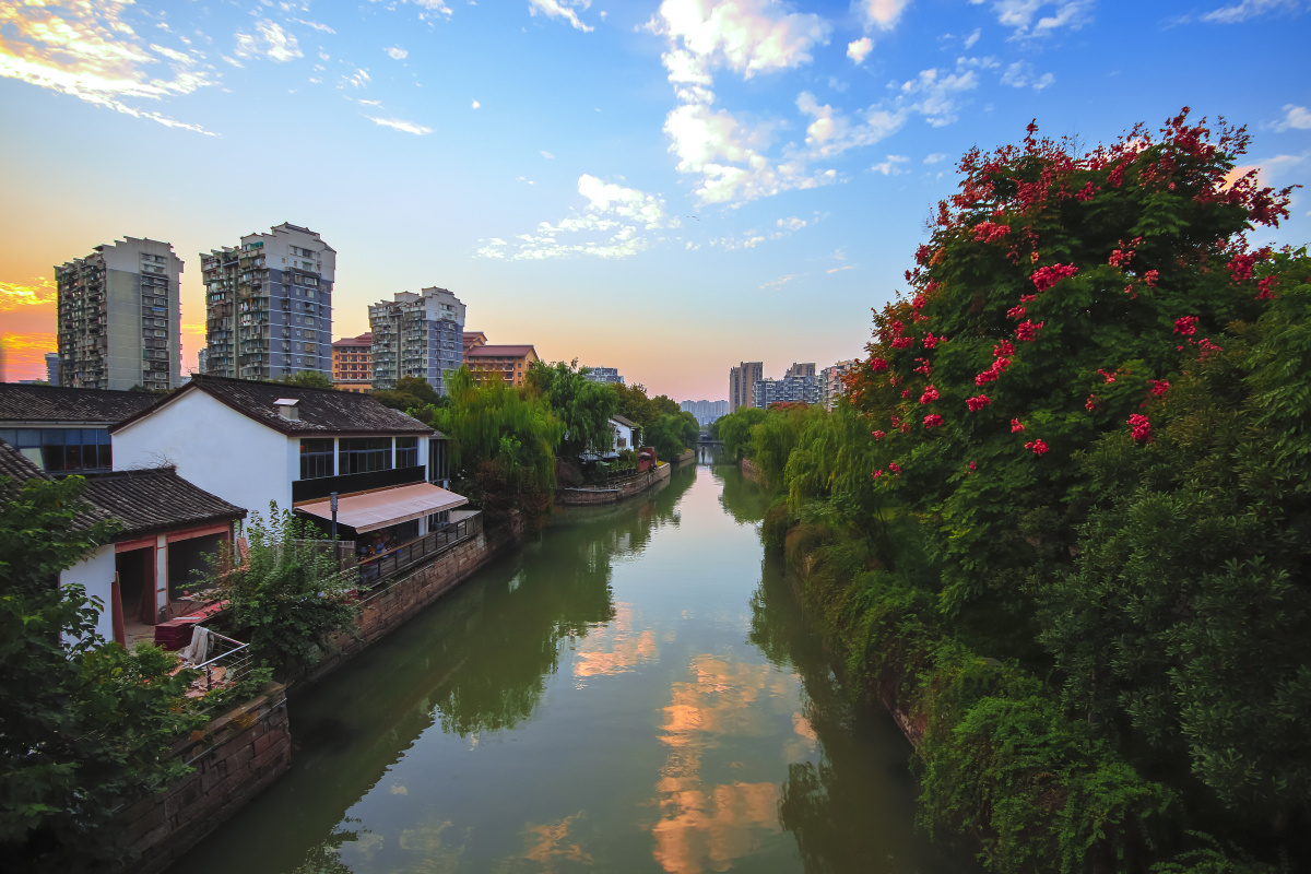 河岸人家拍摄于杭州小河