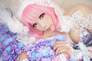 Yuyuko-Cosplay-by-Ely-97